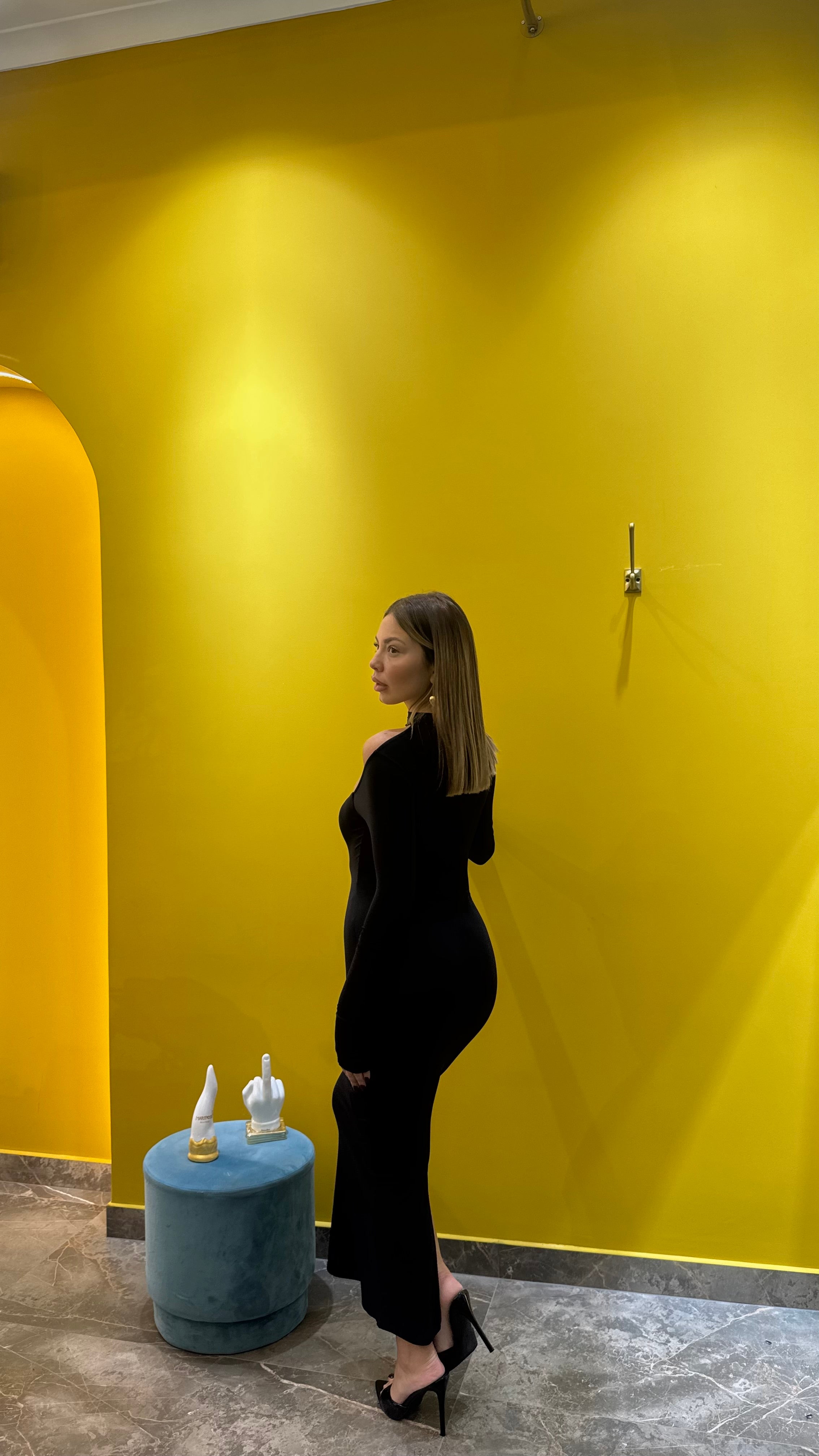 Dress CEO