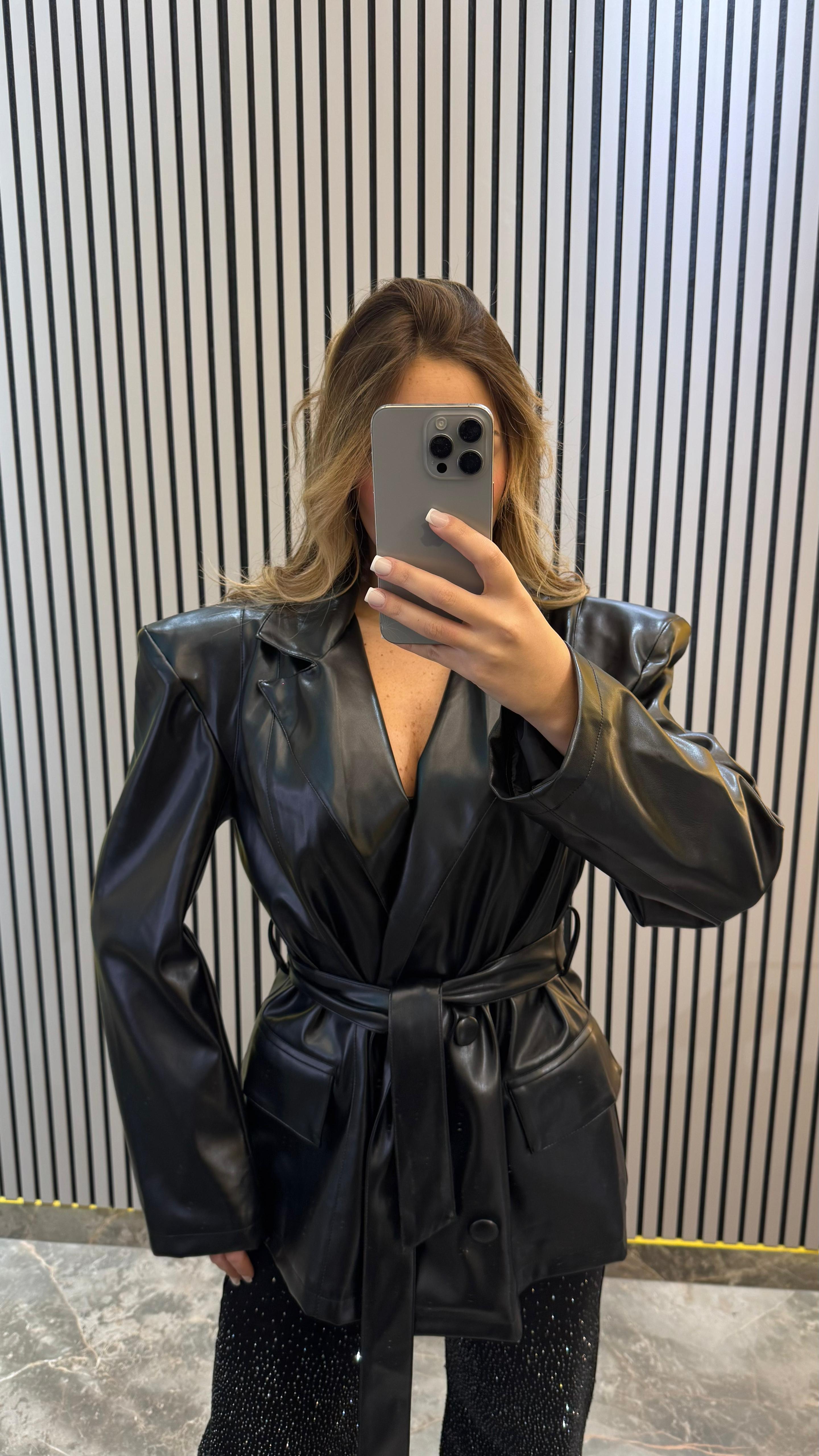 Jacket mirror